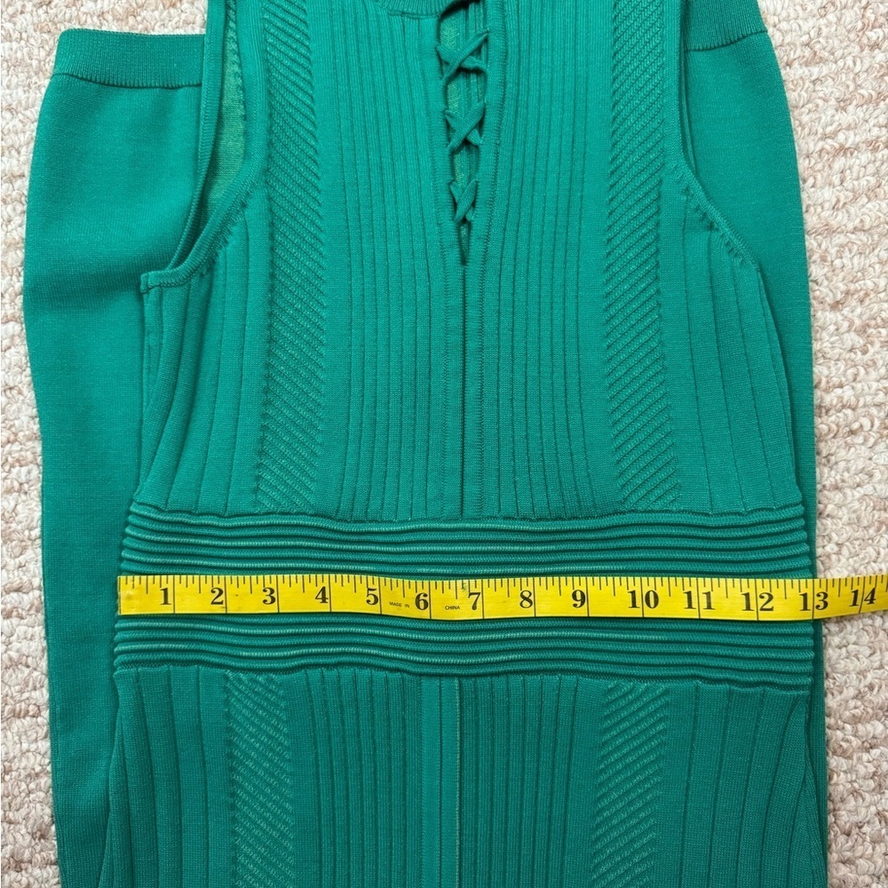 Gabrielle Union Green Ribbed Sleeveless Bodycon Sweater Dress Size Large. A7 - Picture 15 of 17